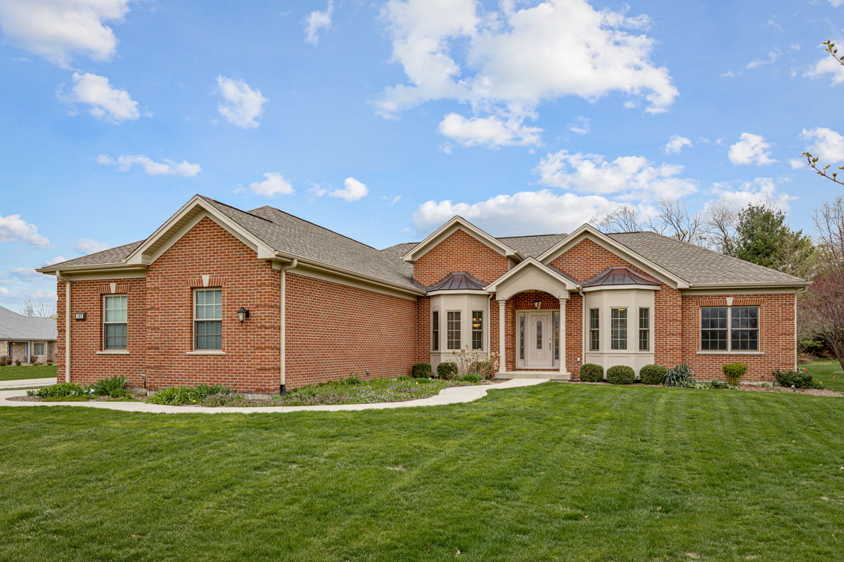 Property Photo: 187 Shining Moon Path IL 60136