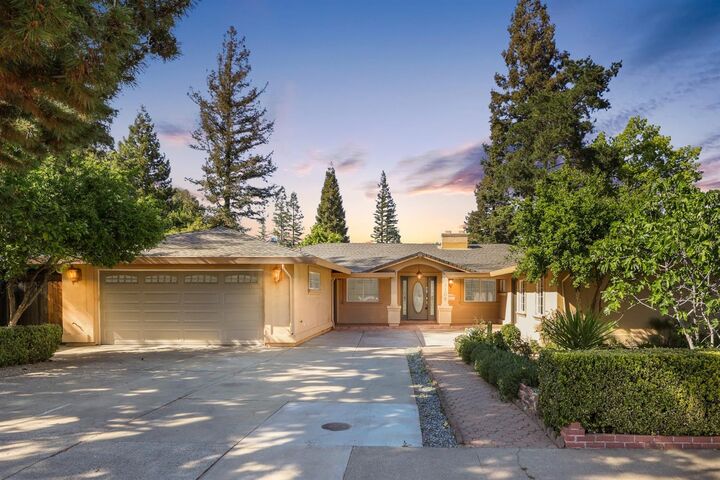 5109 Locust Avenue  Carmichael CA 95608 photo