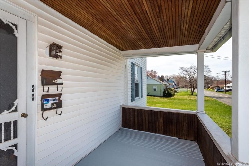 Property Photo:  53 Franklin Street  CT 06066 