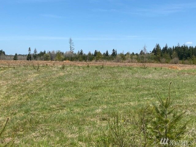 Property Photo: 449 Antrim Rd WA 98596