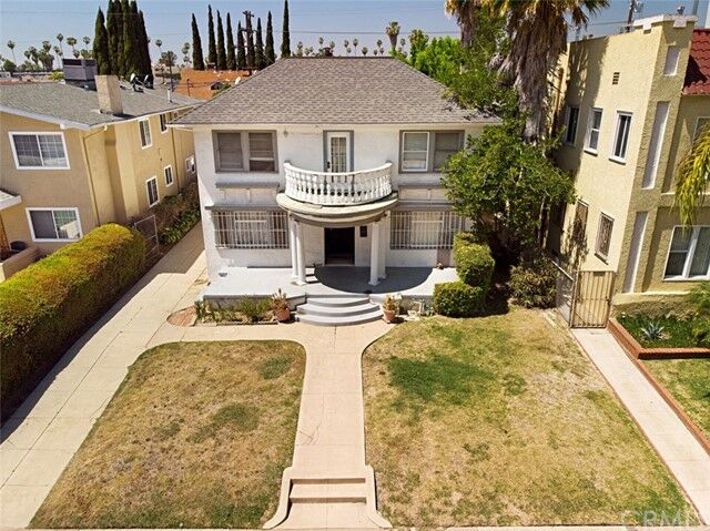 Property Photo:  807 N Heliotrope Drive  CA 90029 