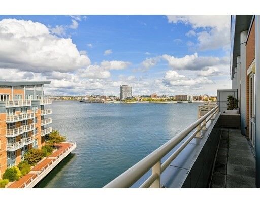 Property Photo:  4 Battery Wharf 4608  MA 02109 