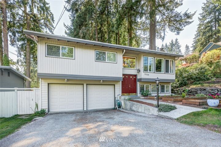 1117 NE 195th Street  Shoreline WA 98155 photo