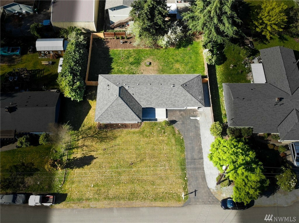 Property Photo:  310 134th Place SW  WA 98208 