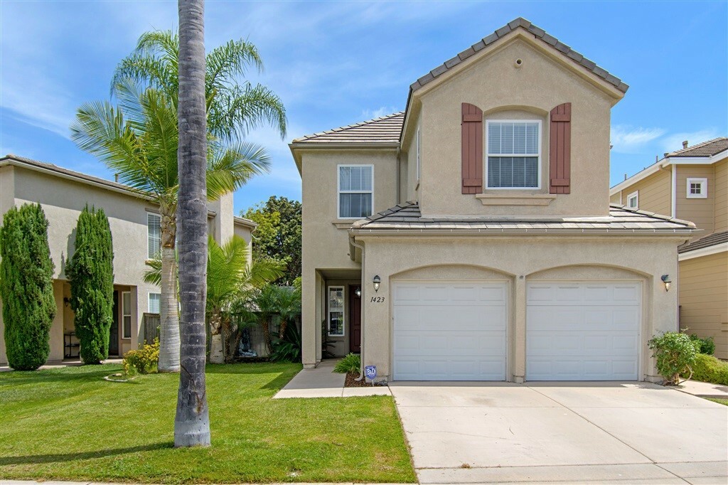 Property Photo:  1423 Enchante Way  CA 92056 