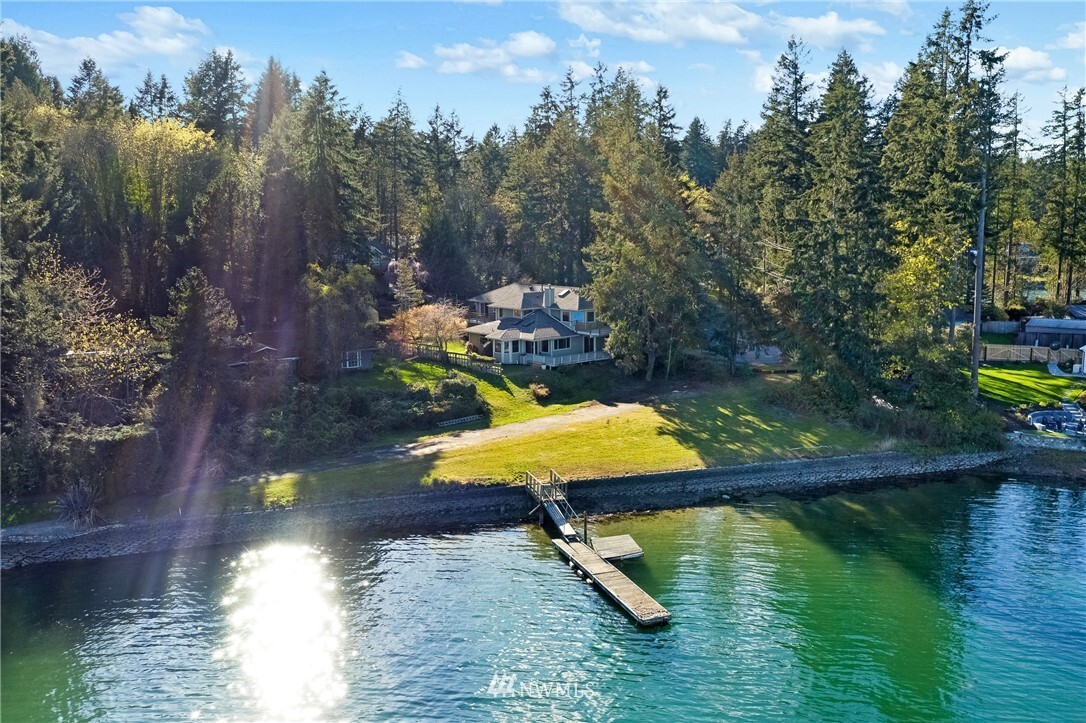 Property Photo:  361  North Shore Boulevard  WA 98333 