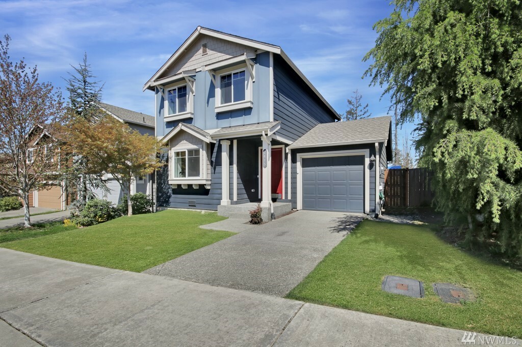 Property Photo:  2415 193rd St E  WA 98387 