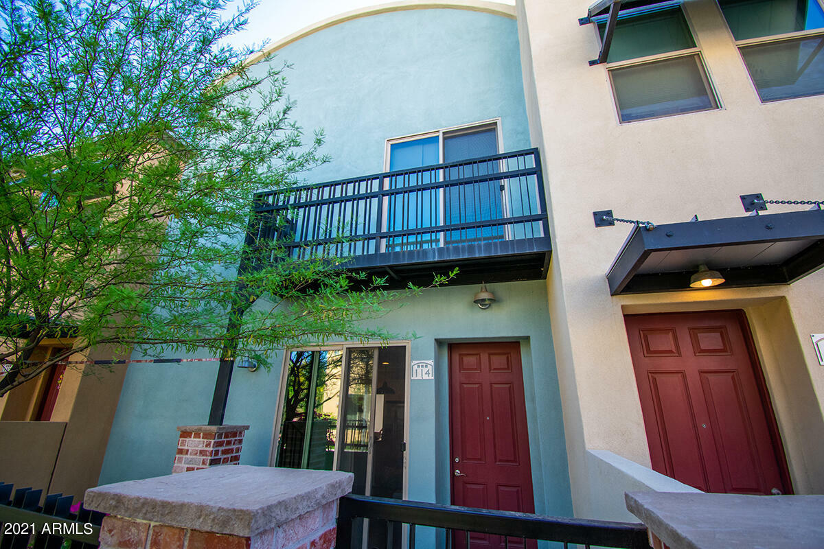 Property Photo:  1406 W Main Street 114  AZ 85201 