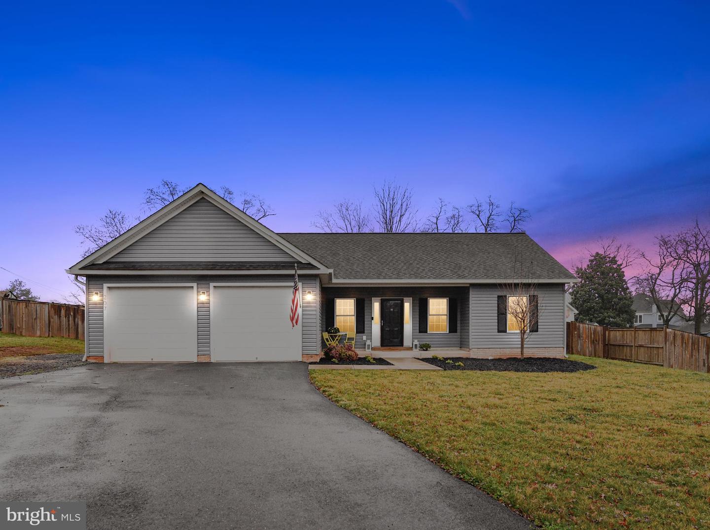 Property Photo: 207 N Rappahannock Street VA 22734