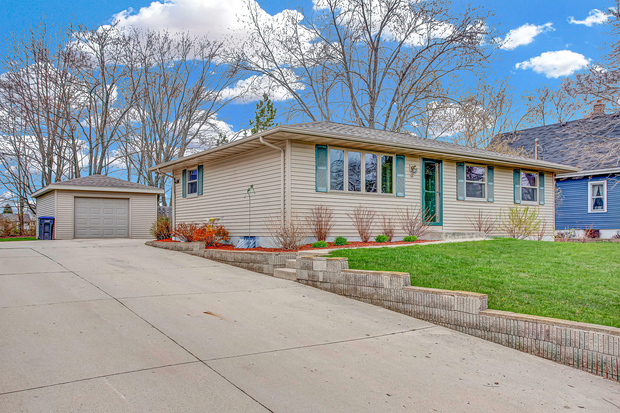 Property Photo: 310 N 12th St WI 53070