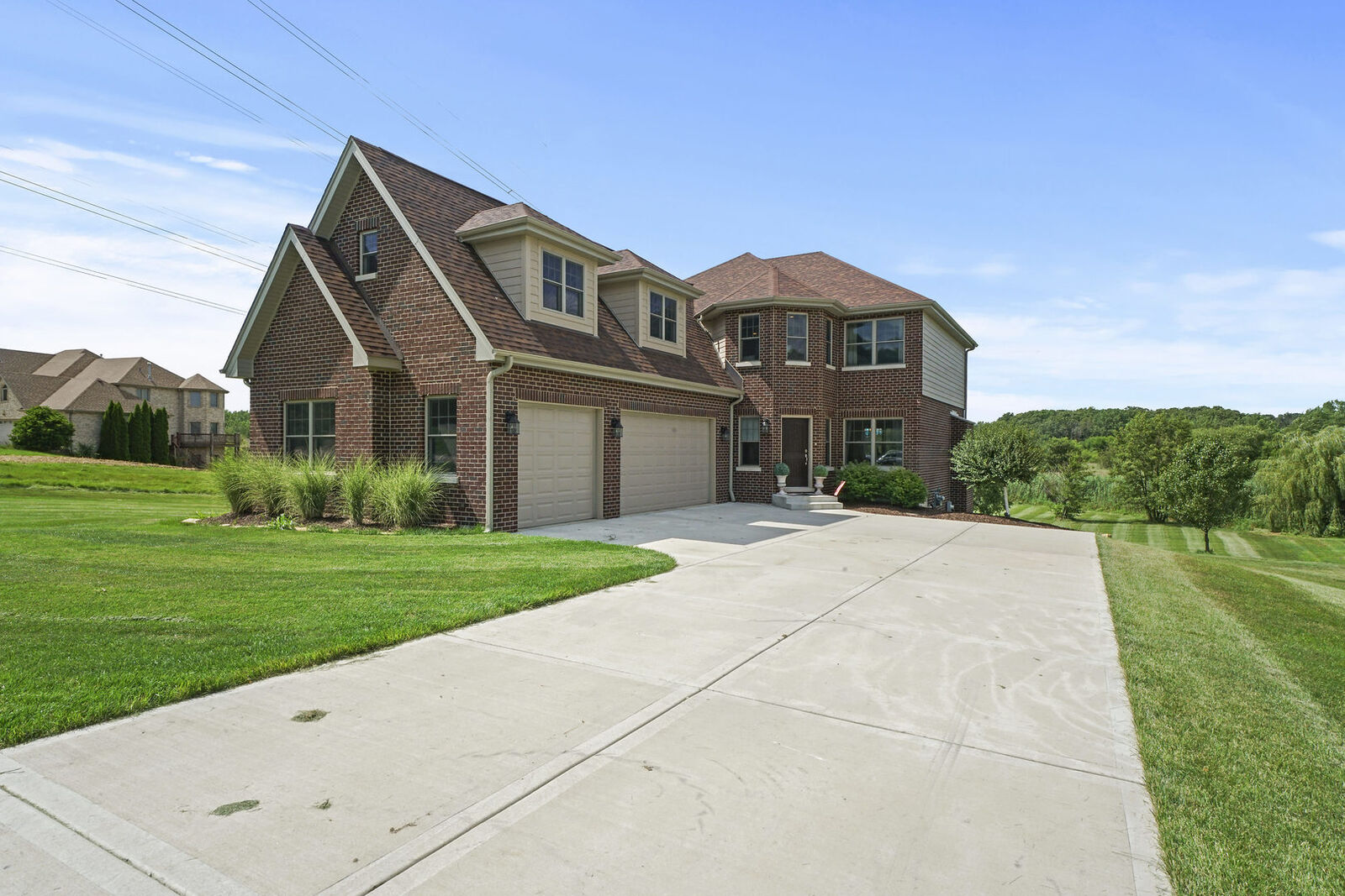 Property Photo: 11922 Bates Court IL 60467