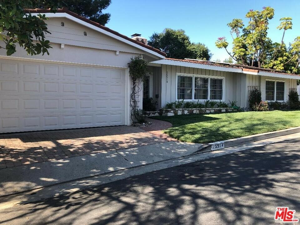 Property Photo:  15514 Briarwood Drive  CA 91403 