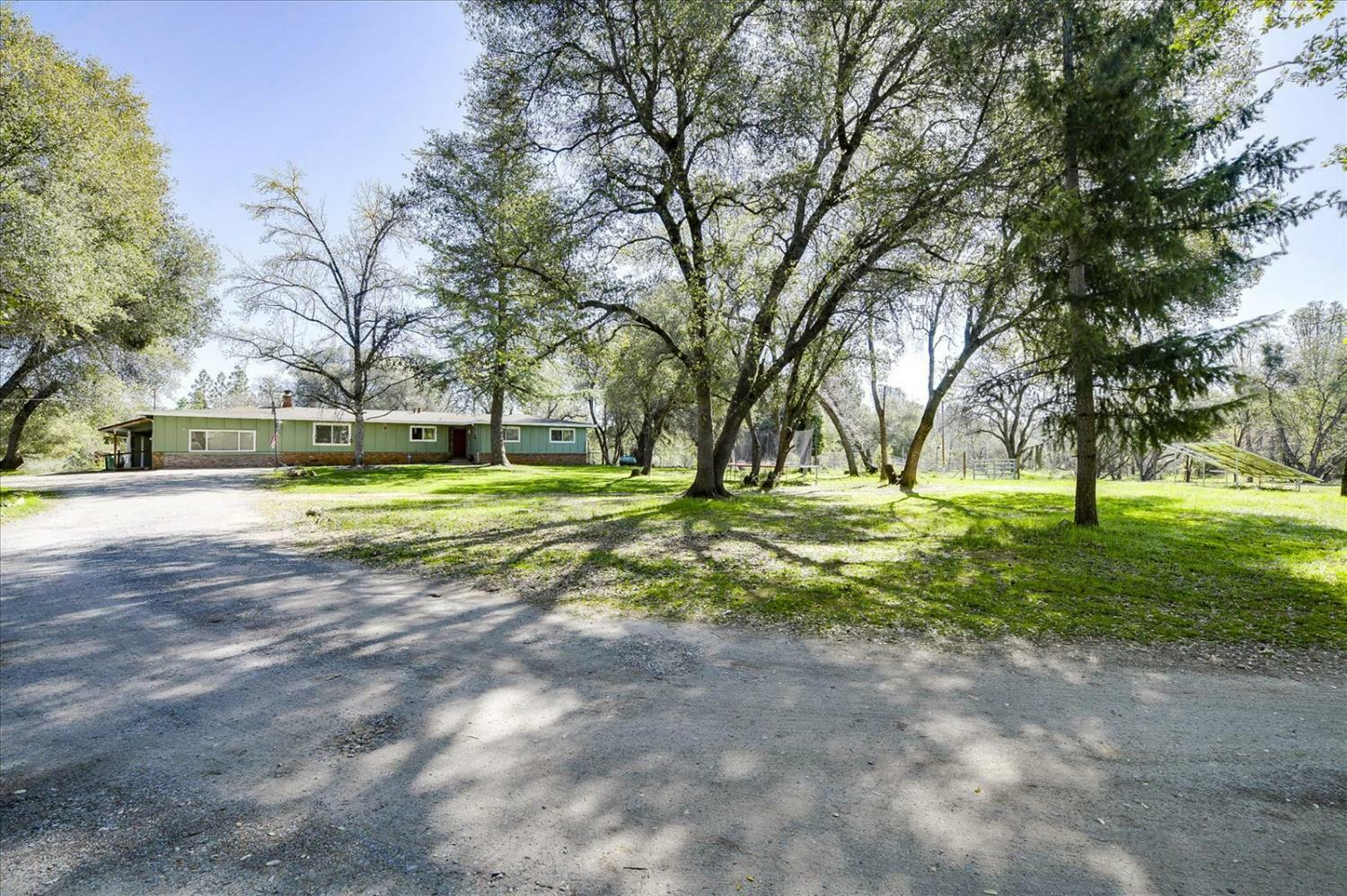 Property Photo: 115 Arroyo Vista Way CA 95667