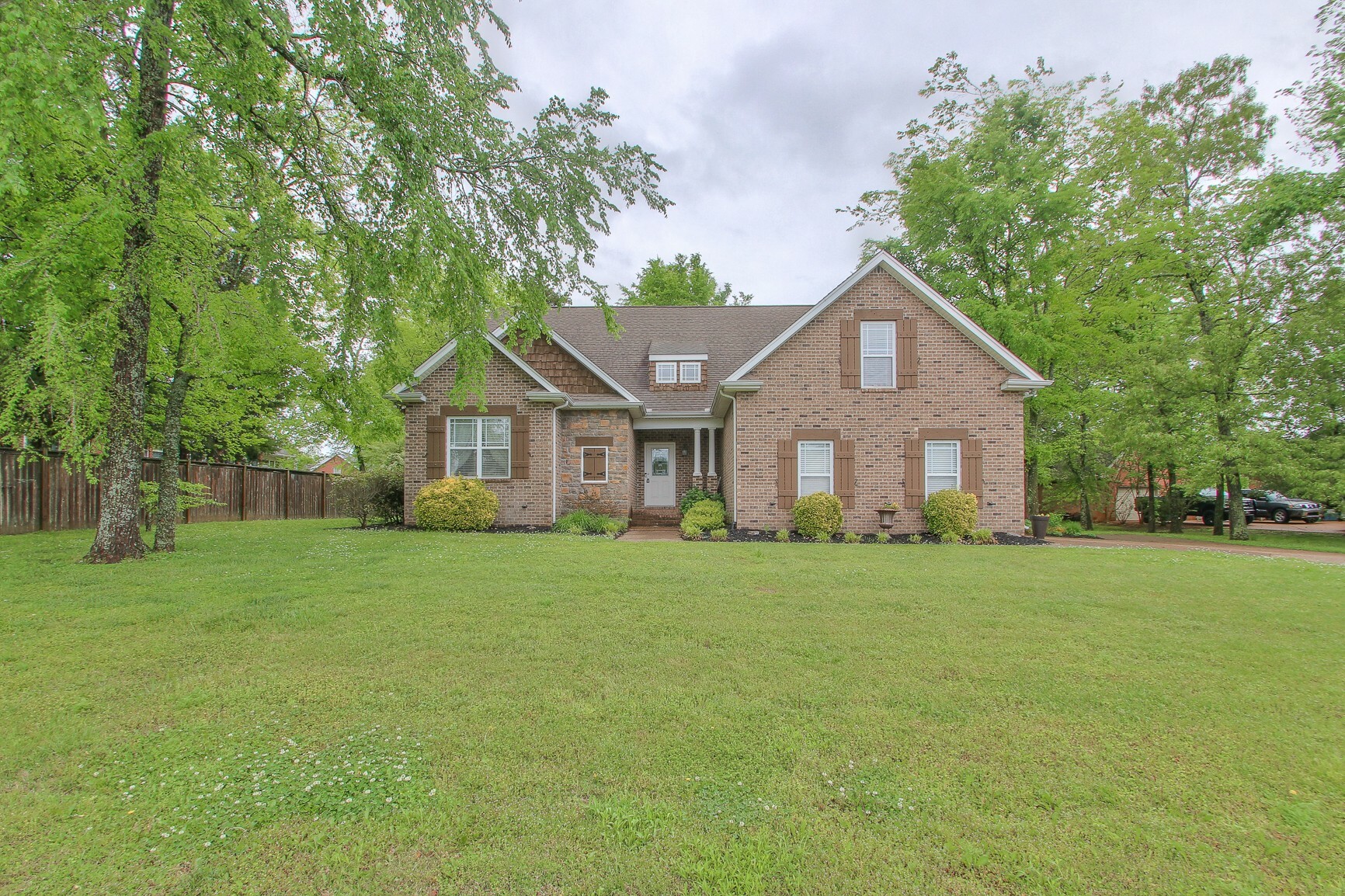 Property Photo:  607 Greene Dr  TN 37087 