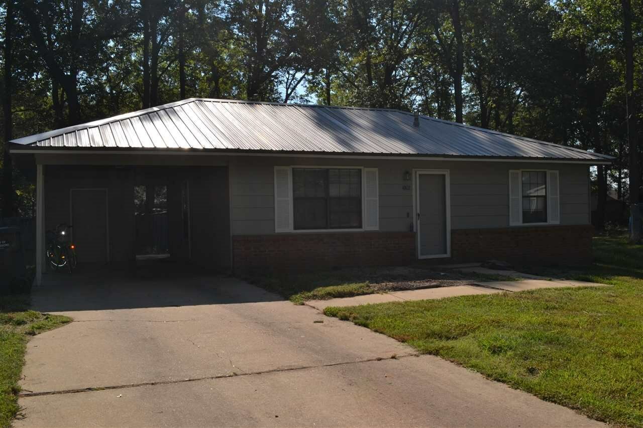 Property Photo: 4302 Timberlake Cove AR 72404
