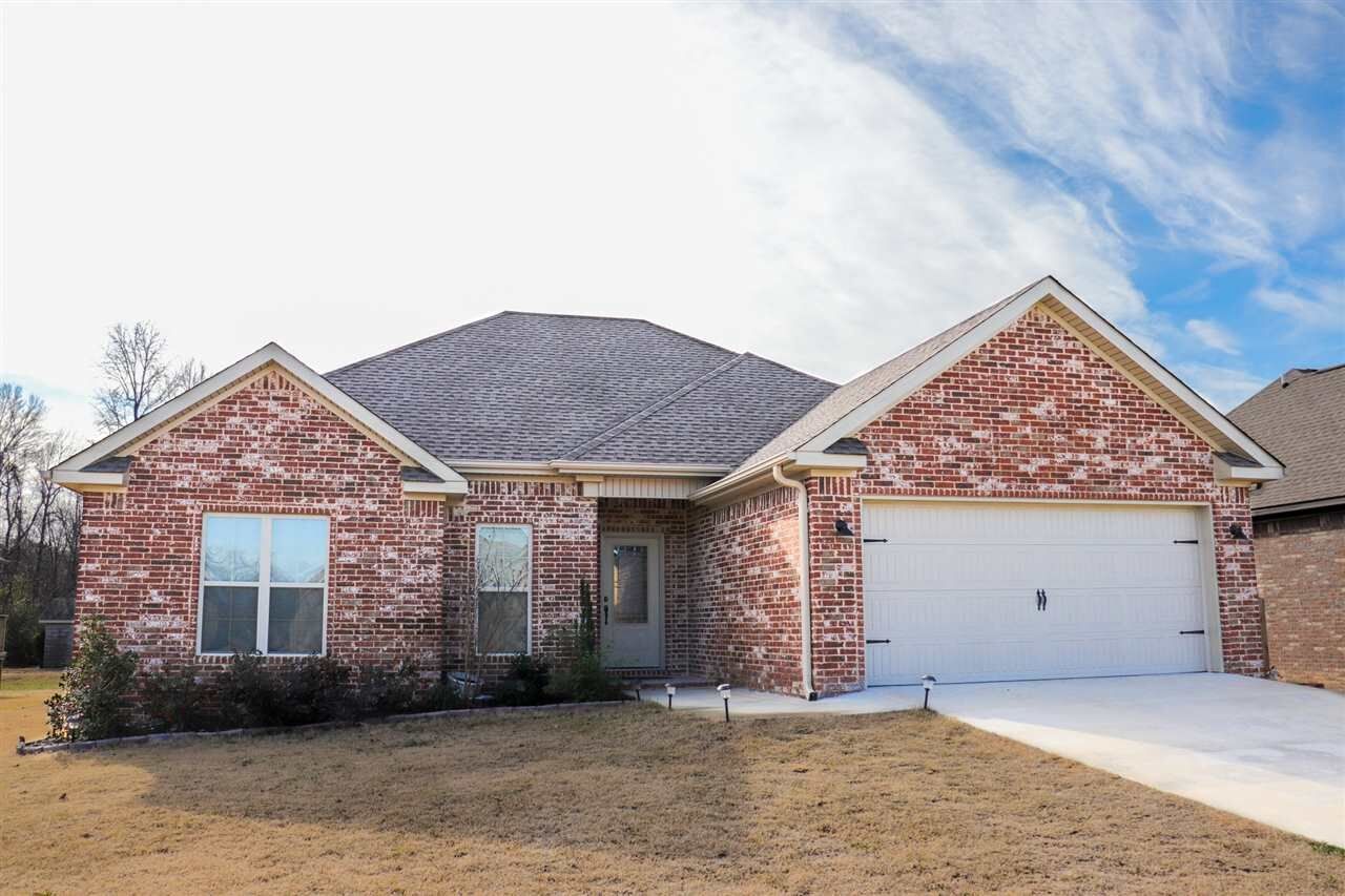 Property Photo:  405 Brookstone Cove  AR 72404 