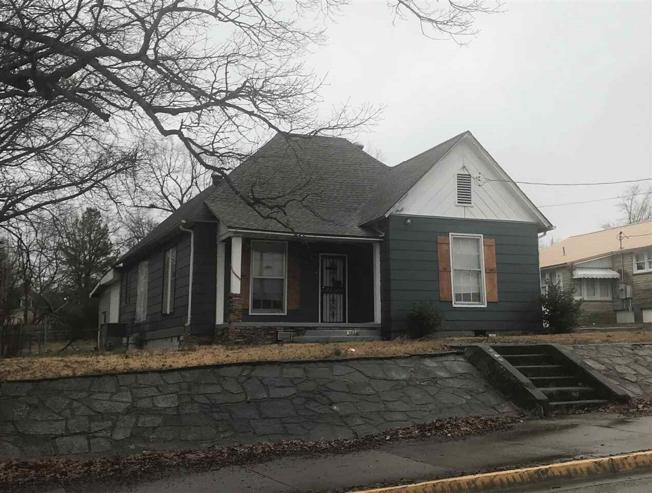 Property Photo: 1314 Flint 1101 W Oak And 605 Poplar AR 72401