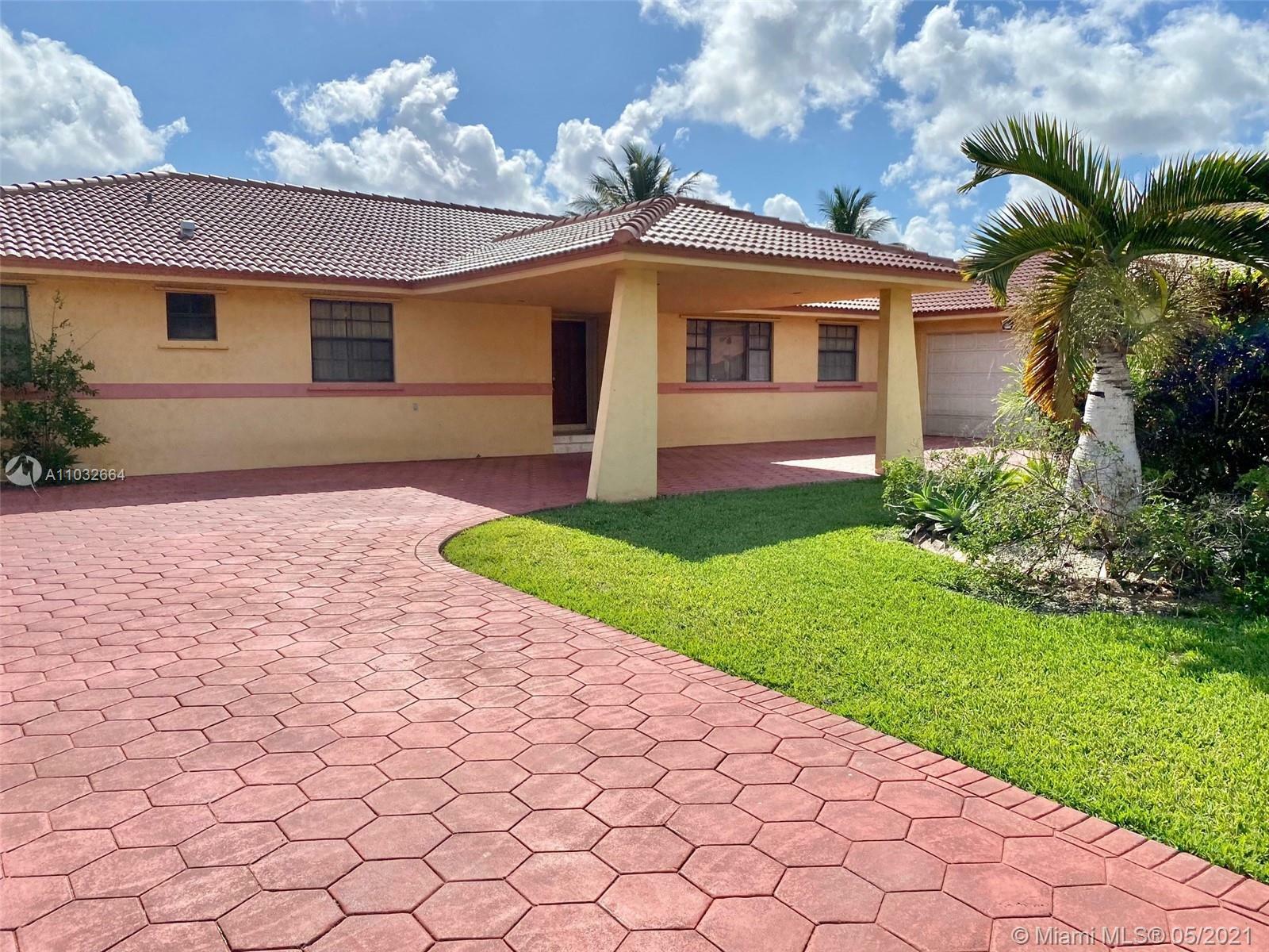 Property Photo:  18701 Wentworth Dr  FL 33015 