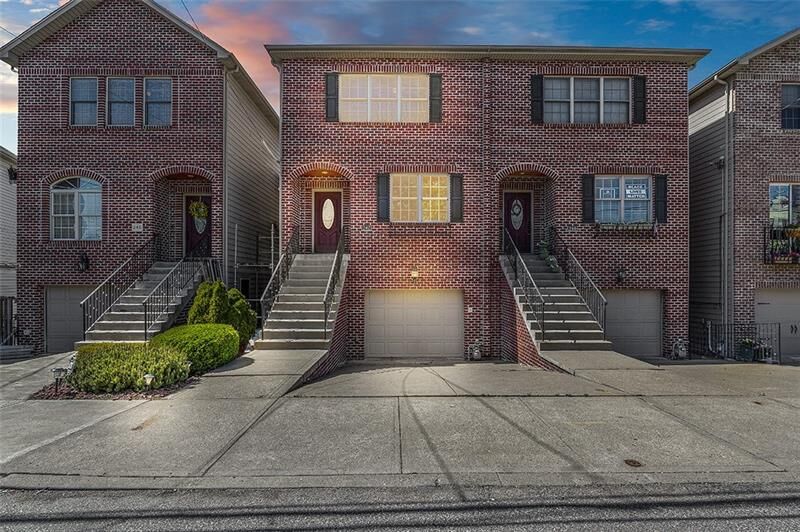 Property Photo:  242 Prospect Street  PA 15211 