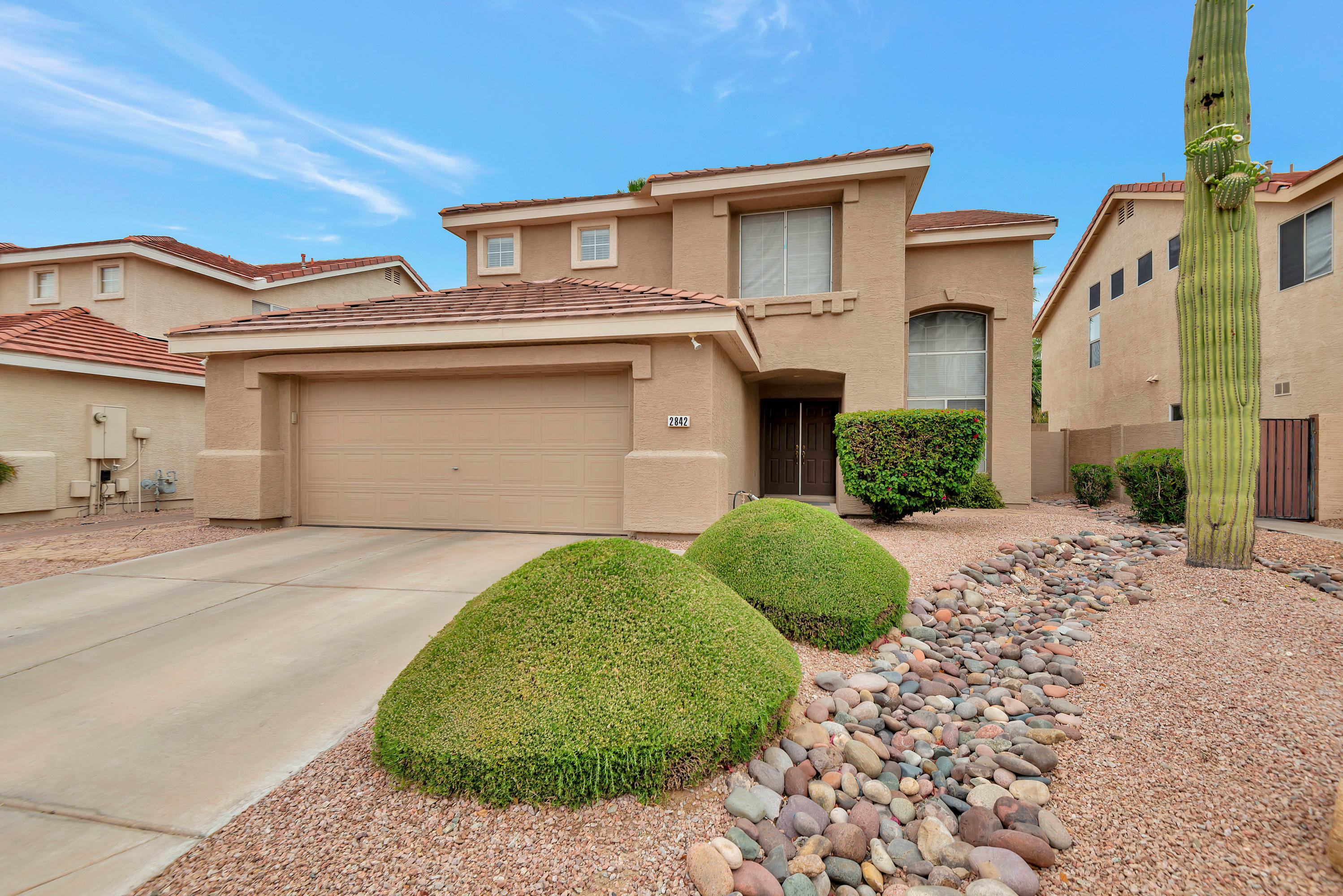 Property Photo:  2842 E Windsong Drive  AZ 85048 