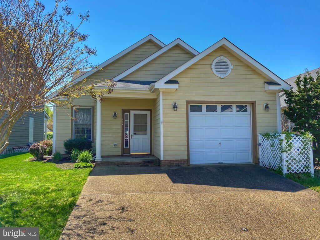 Property Photo:  114 Burning Bush Place  MD 20646 