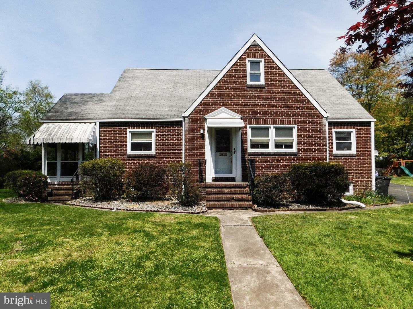 Property Photo: 1079 Eagle Road PA 19006