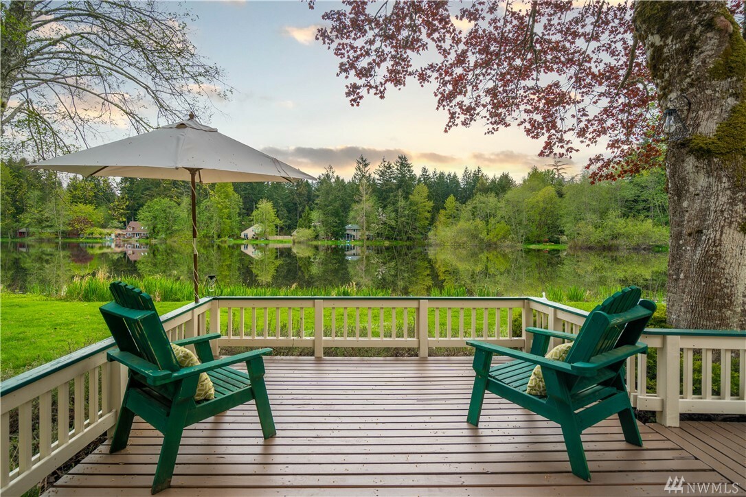 Property Photo: 8000 Tanwax Dr SE WA 98513