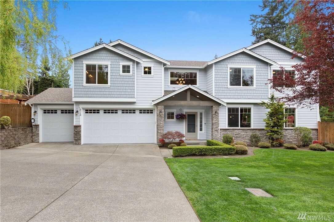 Property Photo:  8718 200th St SW  WA 98026 