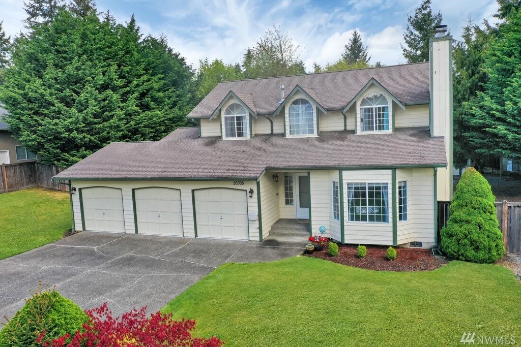 Property Photo: 20305 123rd St Ct E WA 98391