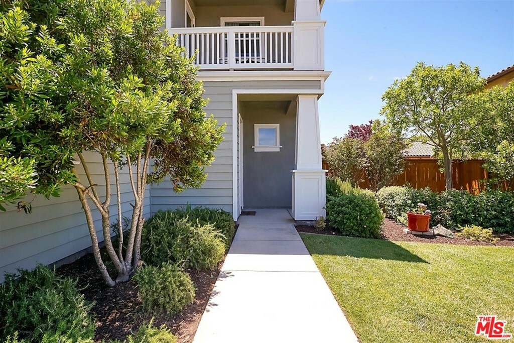 Property Photo:  622 Wildflower Drive  CA 93455 