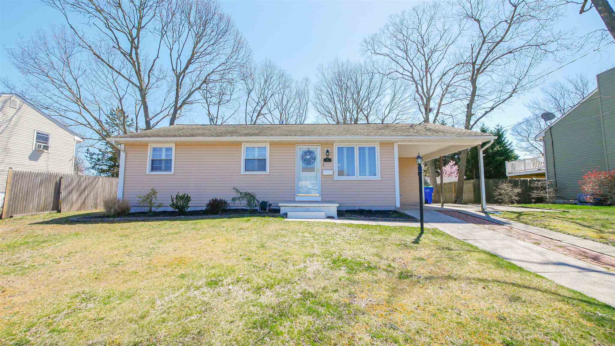 11 Schoolhouse Dr  Somers Point NJ 08244-1621 photo