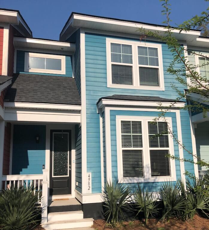 Property Photo:  4982 W Liberty Park Circle  SC 29405 