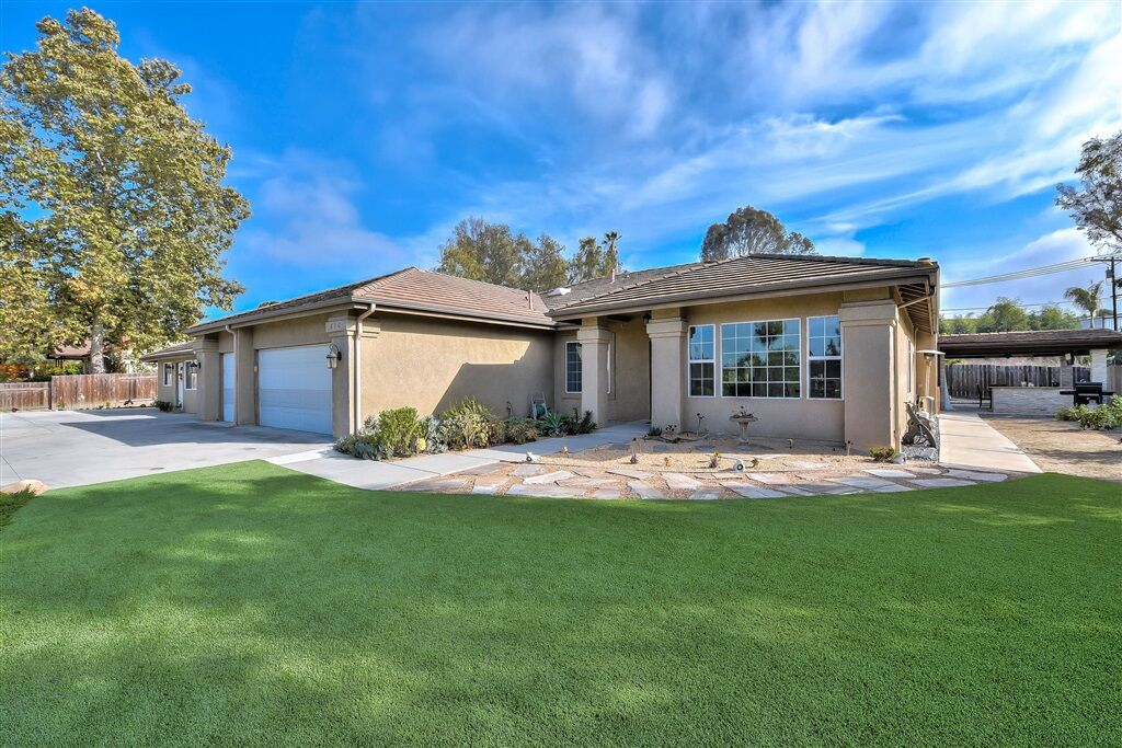 Property Photo:  870 S Melrose  CA 92081 