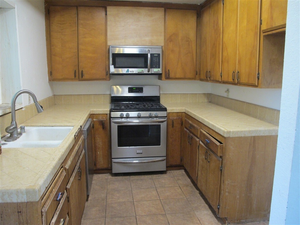 Property Photo:  733 Del Riego  CA 92024 