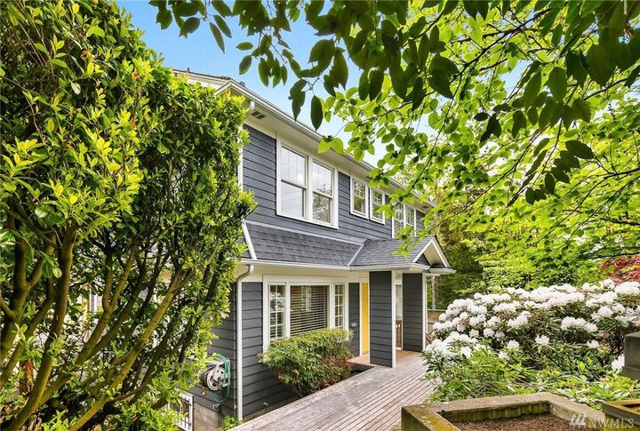 Property Photo:  1600 Interlaken Place E  WA 98112 