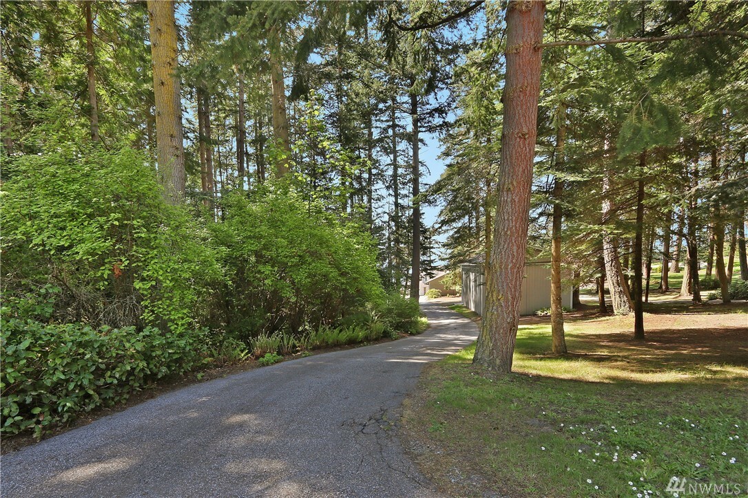 Property Photo:  755 N Sunset Dr  WA 98282 