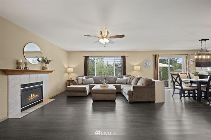 Property Photo:  3626  185th Street Ct E  WA 98446 