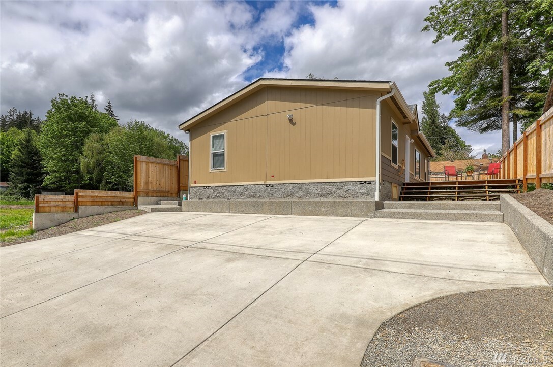 Property Photo:  6734 NE Center St  WA 98392 