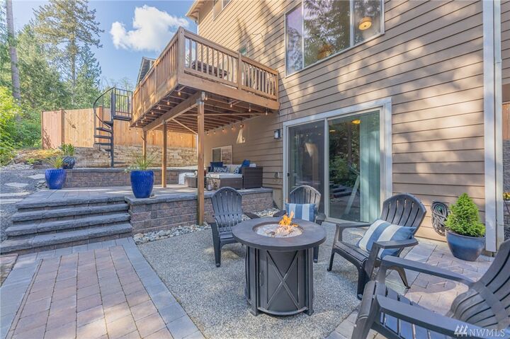 Property Photo:  2310 Cady Dr  WA 98290 