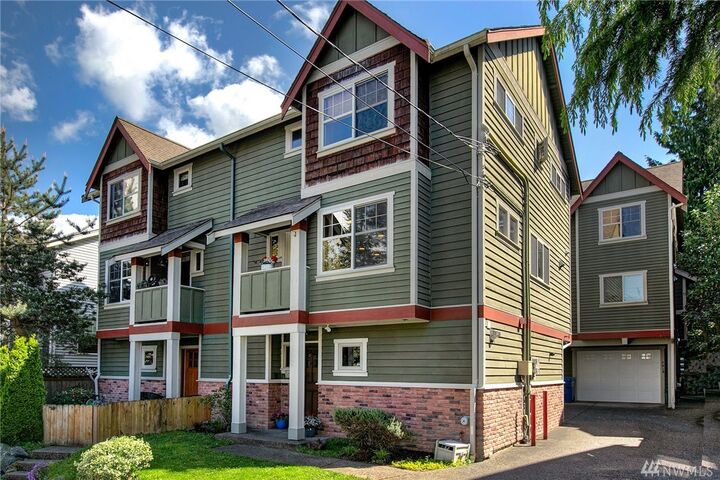 743 N 94th St A  Seattle WA 98103 photo