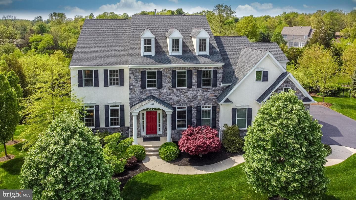 Property Photo:  563 Woodview Lane  PA 19438 