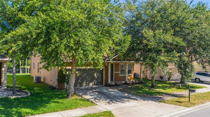 Property Photo: 11645 Malverns Loop FL 32832