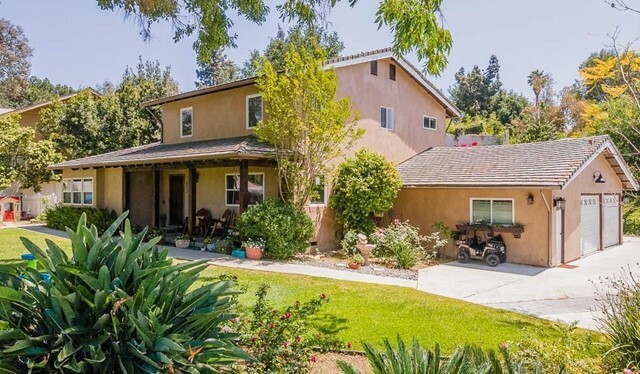 Property Photo:  652 Rancho Road  CA 91362 