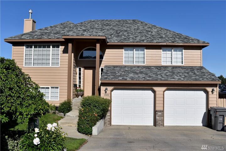 1320 Fairhaven Ave  Wenatchee WA 98801 photo