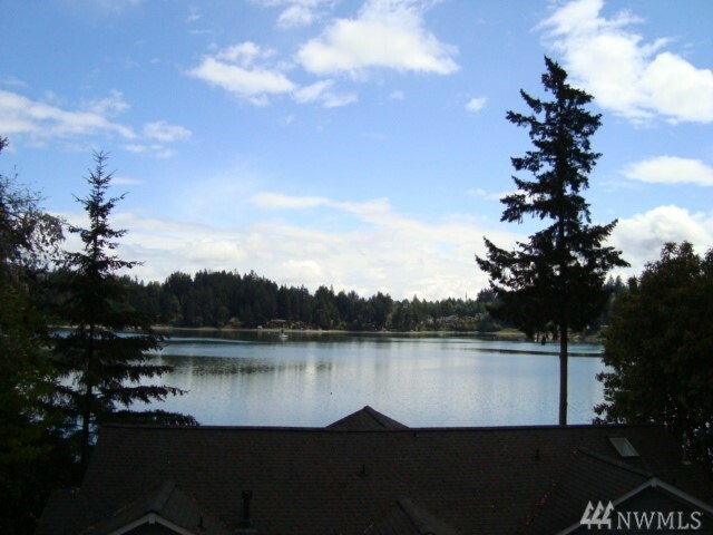 Property Photo: 1134 Shorewood Dr WA 98312
