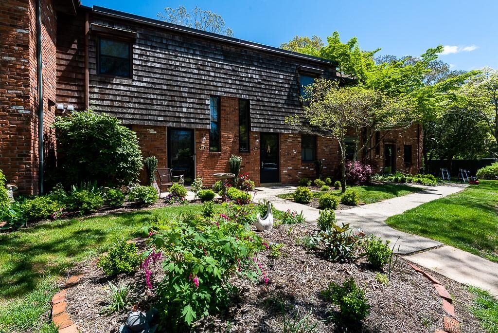 Property Photo:  85 River Road B6  CT 06426 