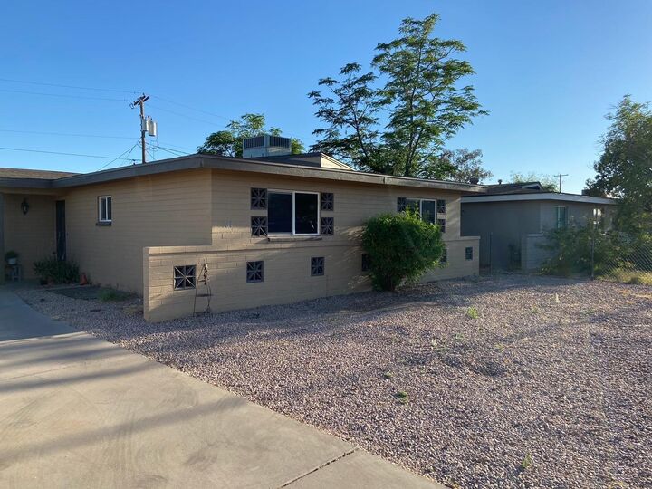 Property Photo: 561 E Franklin Avenue AZ 85204
