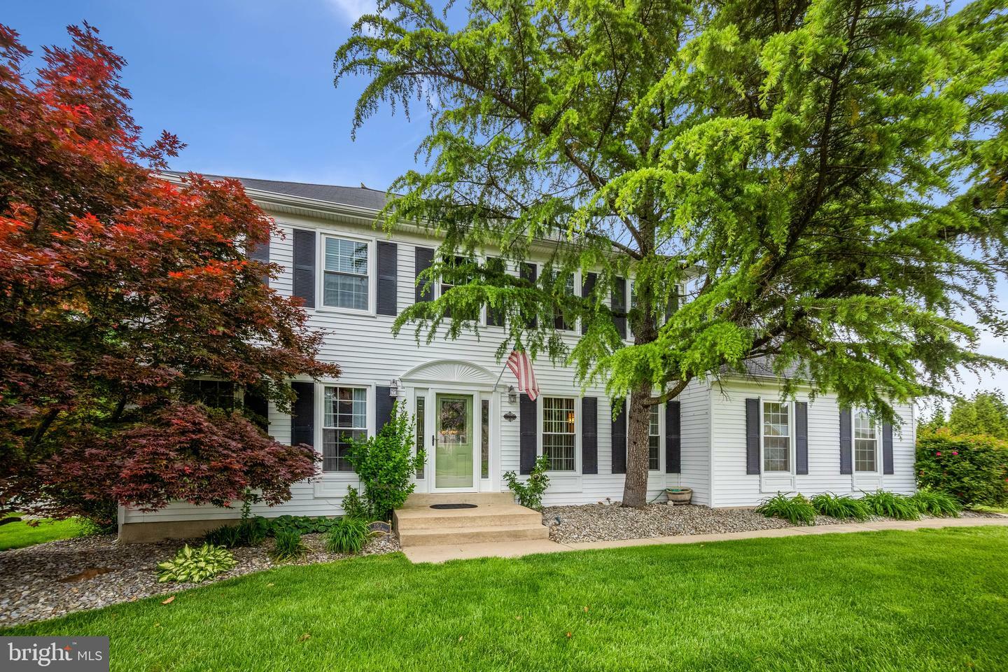 Property Photo: 162 Woodland Road DE 19702