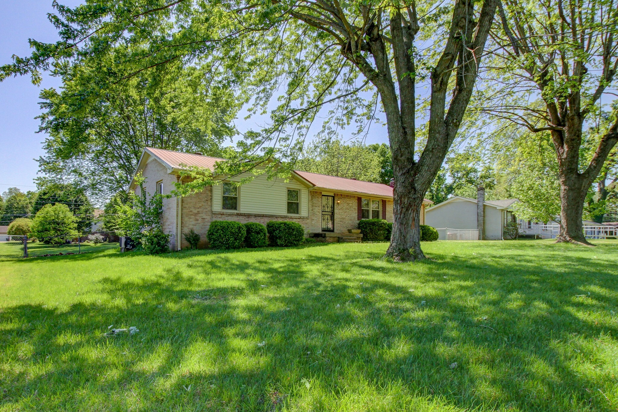 Property Photo:  507 Nashboro Rd  TN 37042 