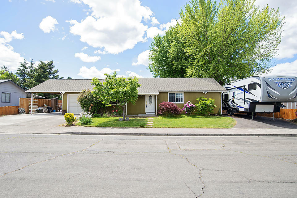 3360 Tahitian Avenue  Medford OR 97504 photo